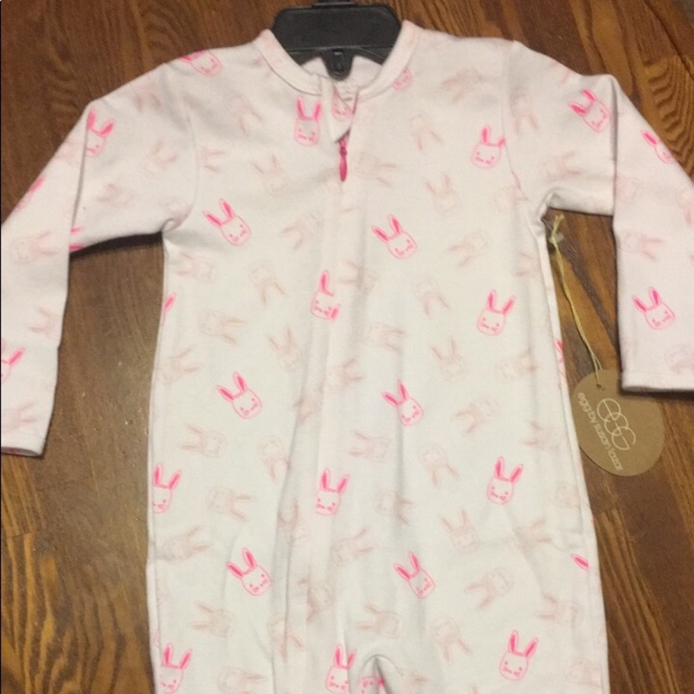 NWT EGG footie 9M